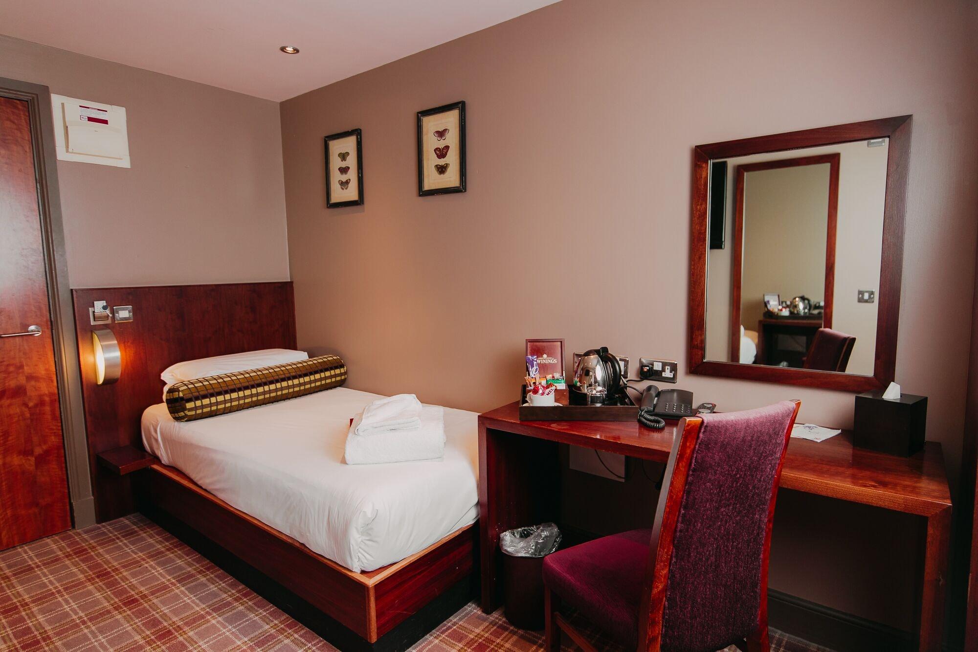 Lynnhurst Hotel Johnstone Εξωτερικό φωτογραφία