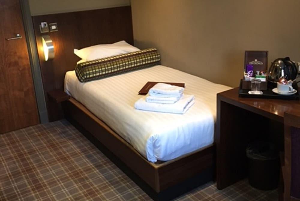 Lynnhurst Hotel Johnstone Εξωτερικό φωτογραφία